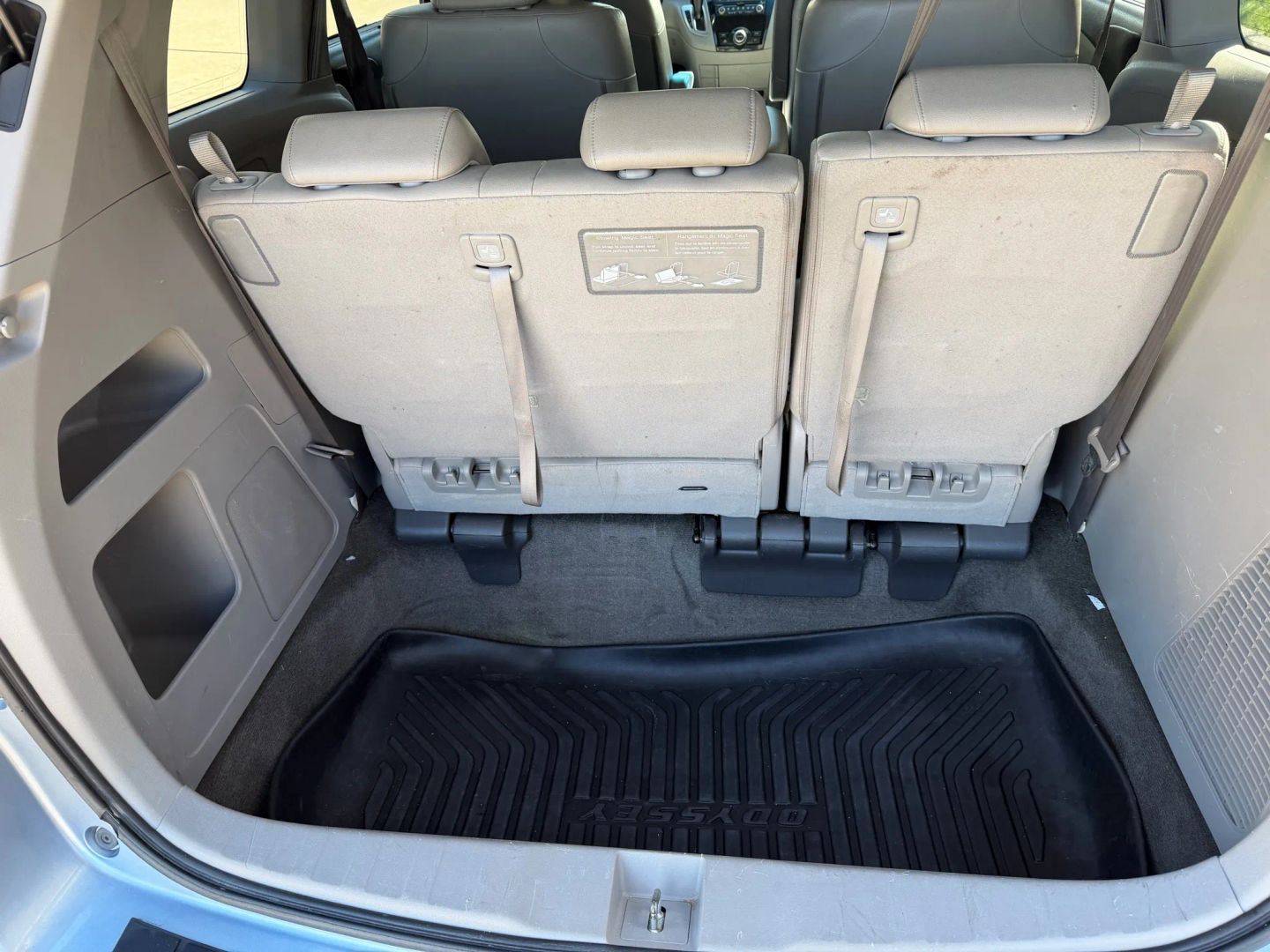 Photo 14 of 2012 Honda Odyssey Wagon for sale in Katy, TX