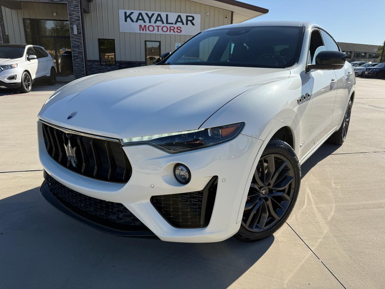 Photo 2 of 2020 Maserati Levante Sport for sale in Houston, TX