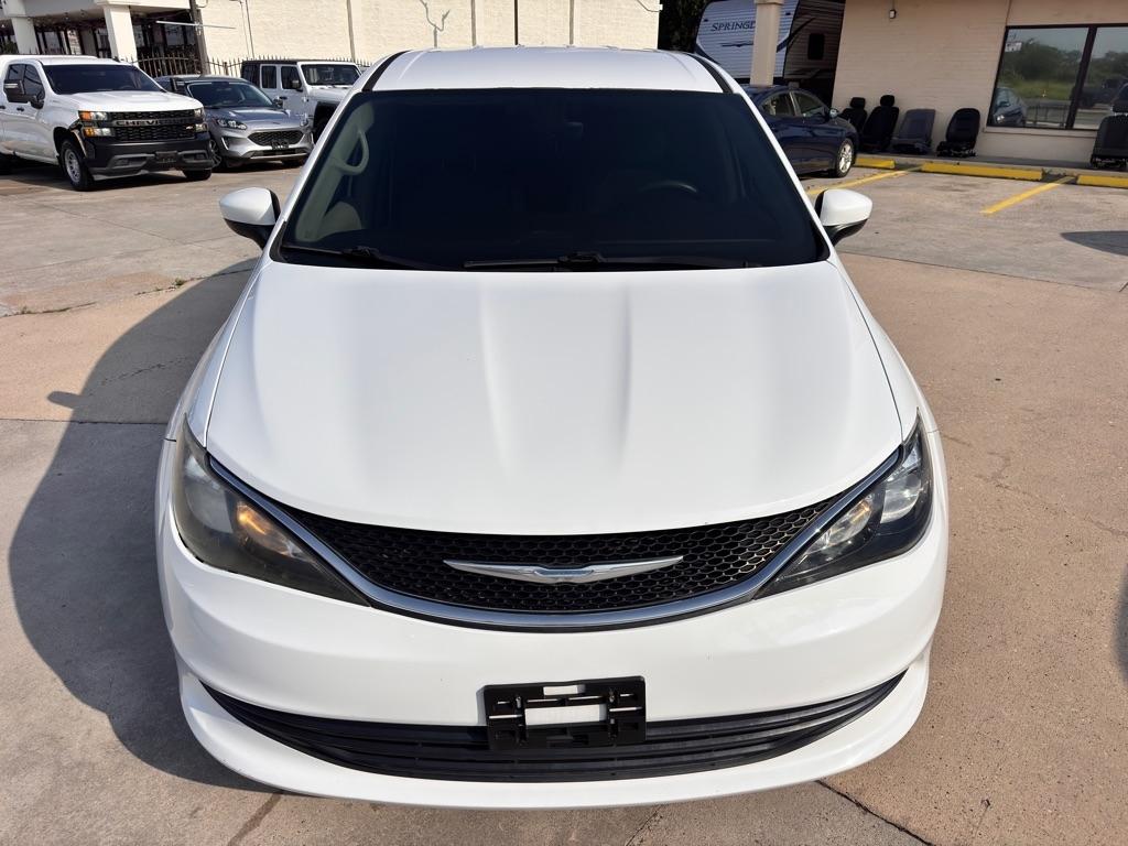 Photo 9 of 2017 Chrysler Pacifica LX for sale in Spring, TX