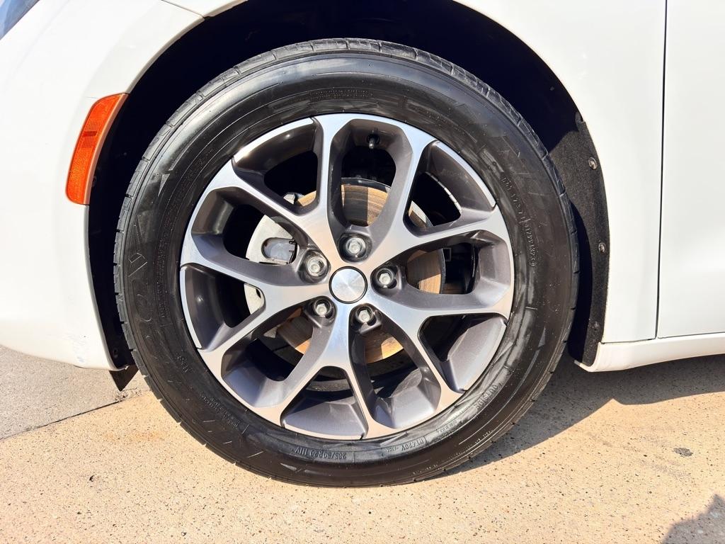 Photo 25 of 2017 Chrysler Pacifica LX for sale in Spring, TX