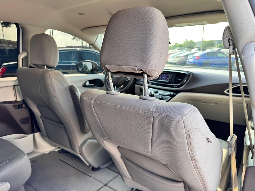 Photo 38 of 2017 Chrysler Pacifica LX for sale in Spring, TX