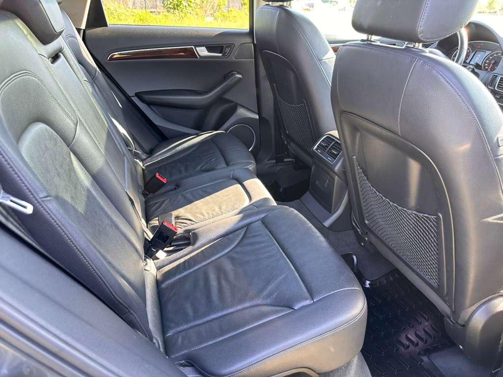 Photo 26 of 2012 Audi Q5 Premium for sale in Katy, TX