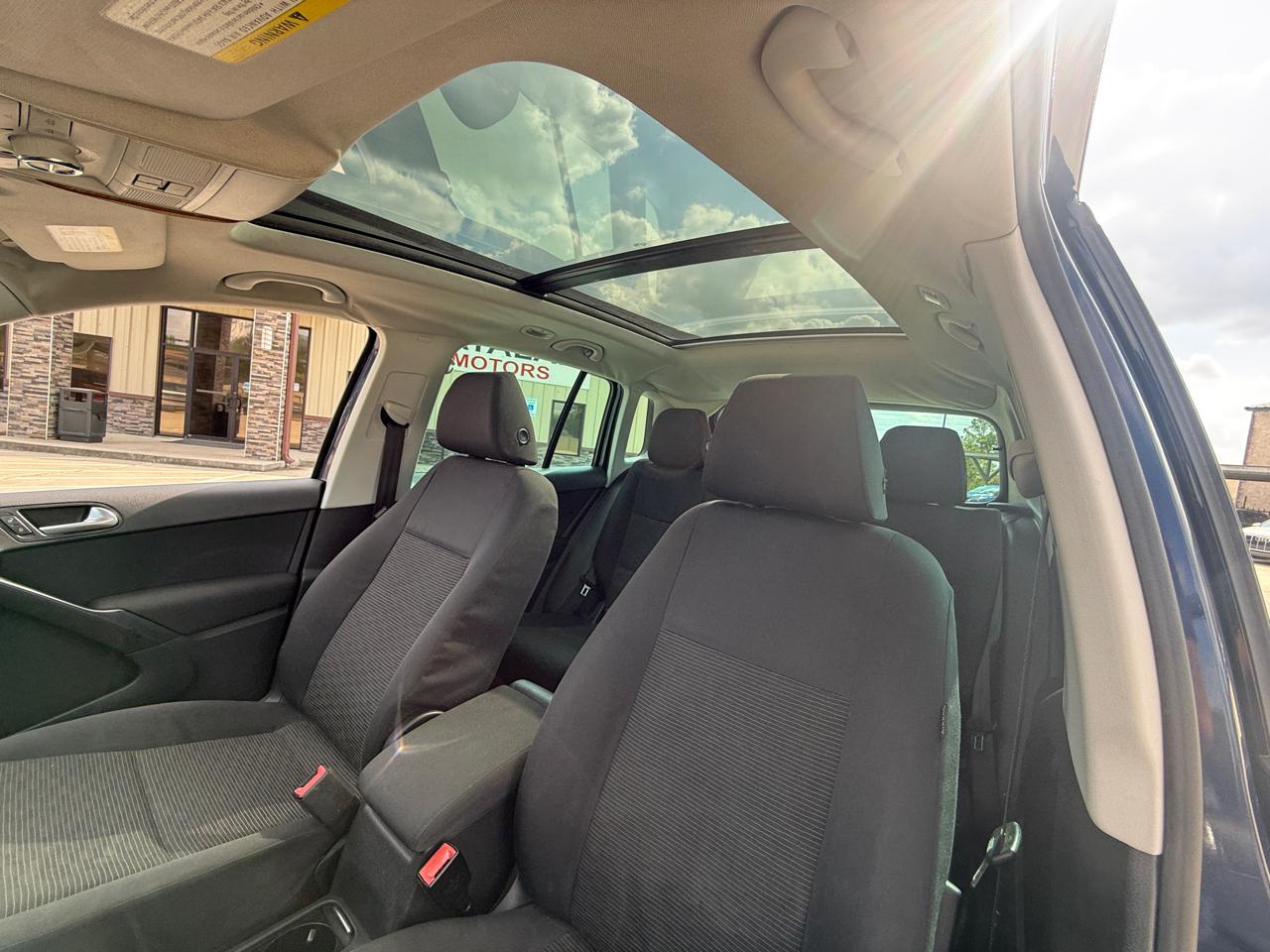Photo 19 of 2013 Volkswagen Tiguan S for sale in Houston, TX