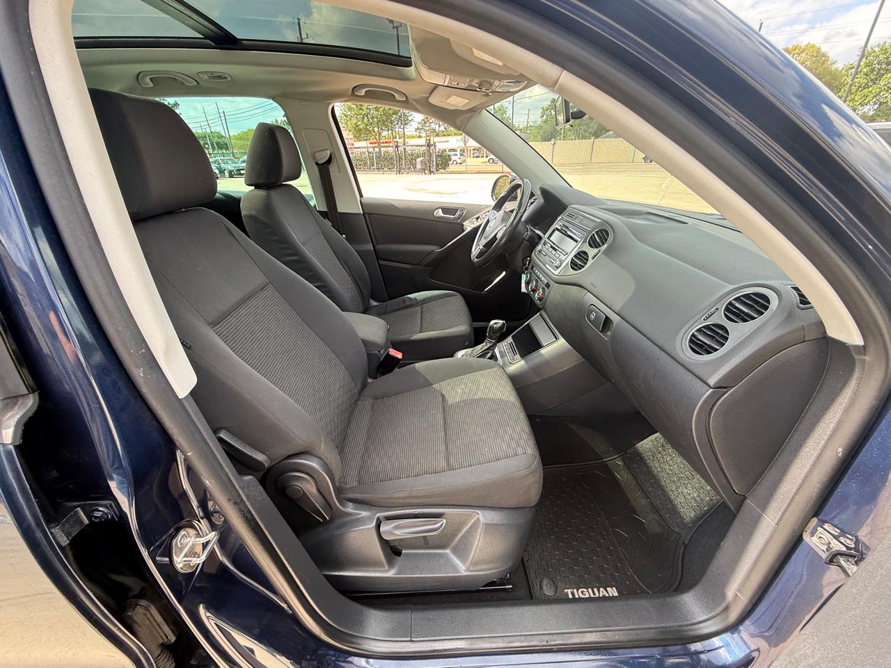 Photo 27 of 2013 Volkswagen Tiguan S for sale in Houston, TX