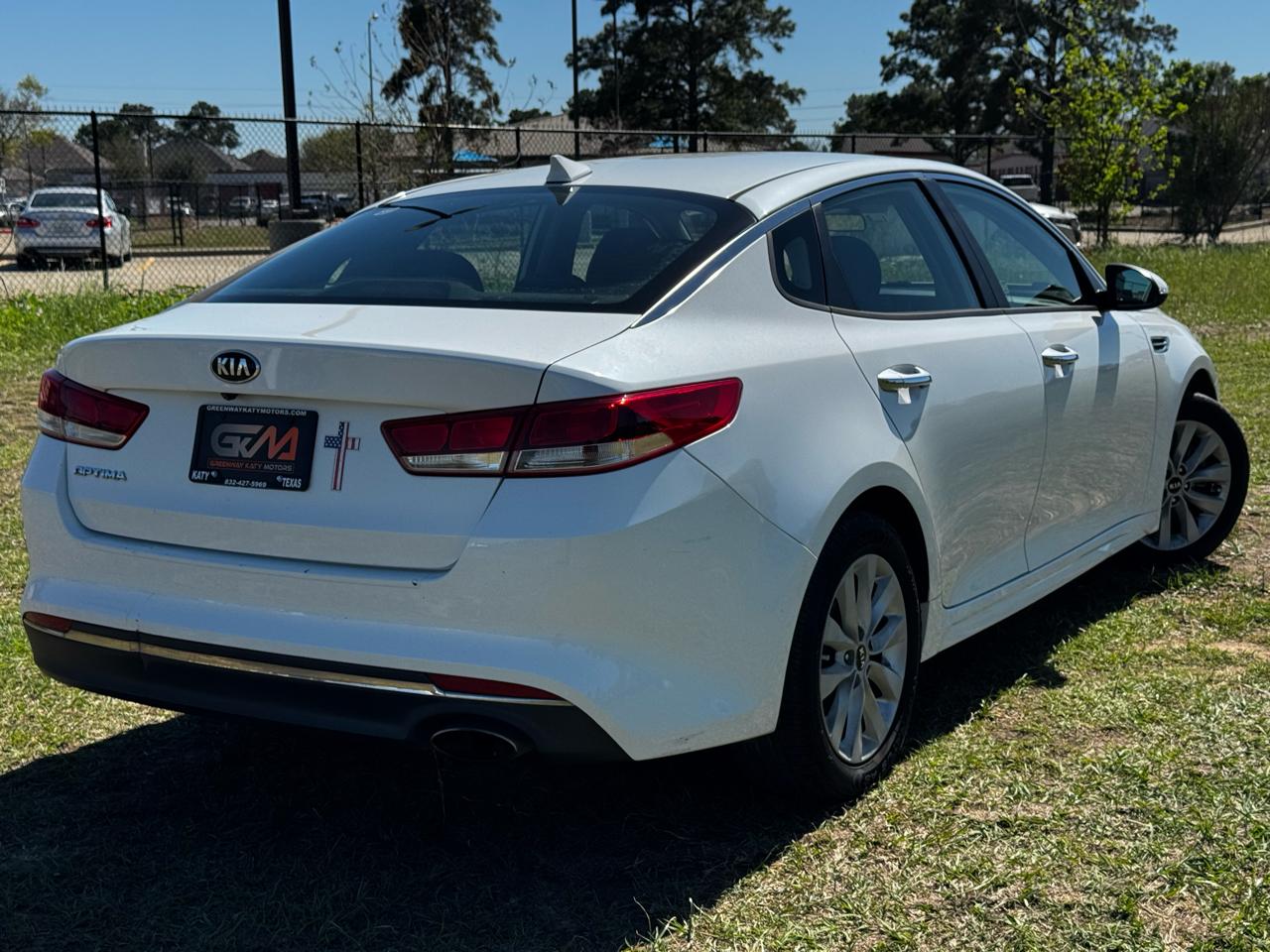 Photo 10 of 2017 Kia Optima LX for sale in Katy, TX