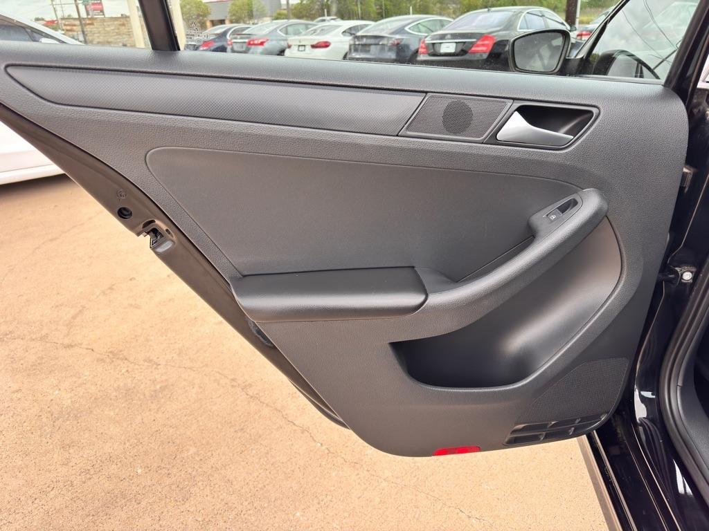 Photo 29 of 2015 Volkswagen Jetta S for sale in Spring, TX