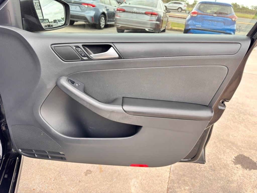 Photo 41 of 2015 Volkswagen Jetta S for sale in Spring, TX