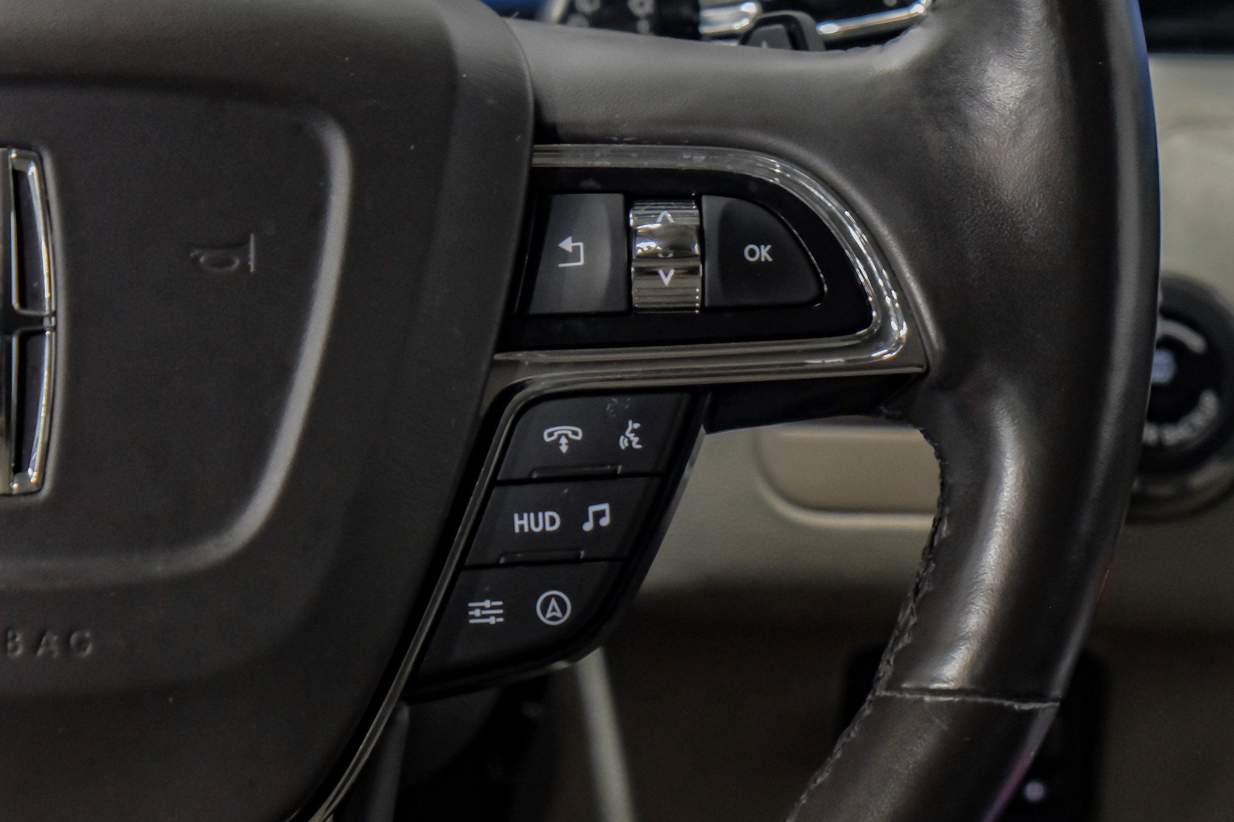 Photo 33 of 2022 Lincoln Navigator L Reserve for sale in Katy, TX