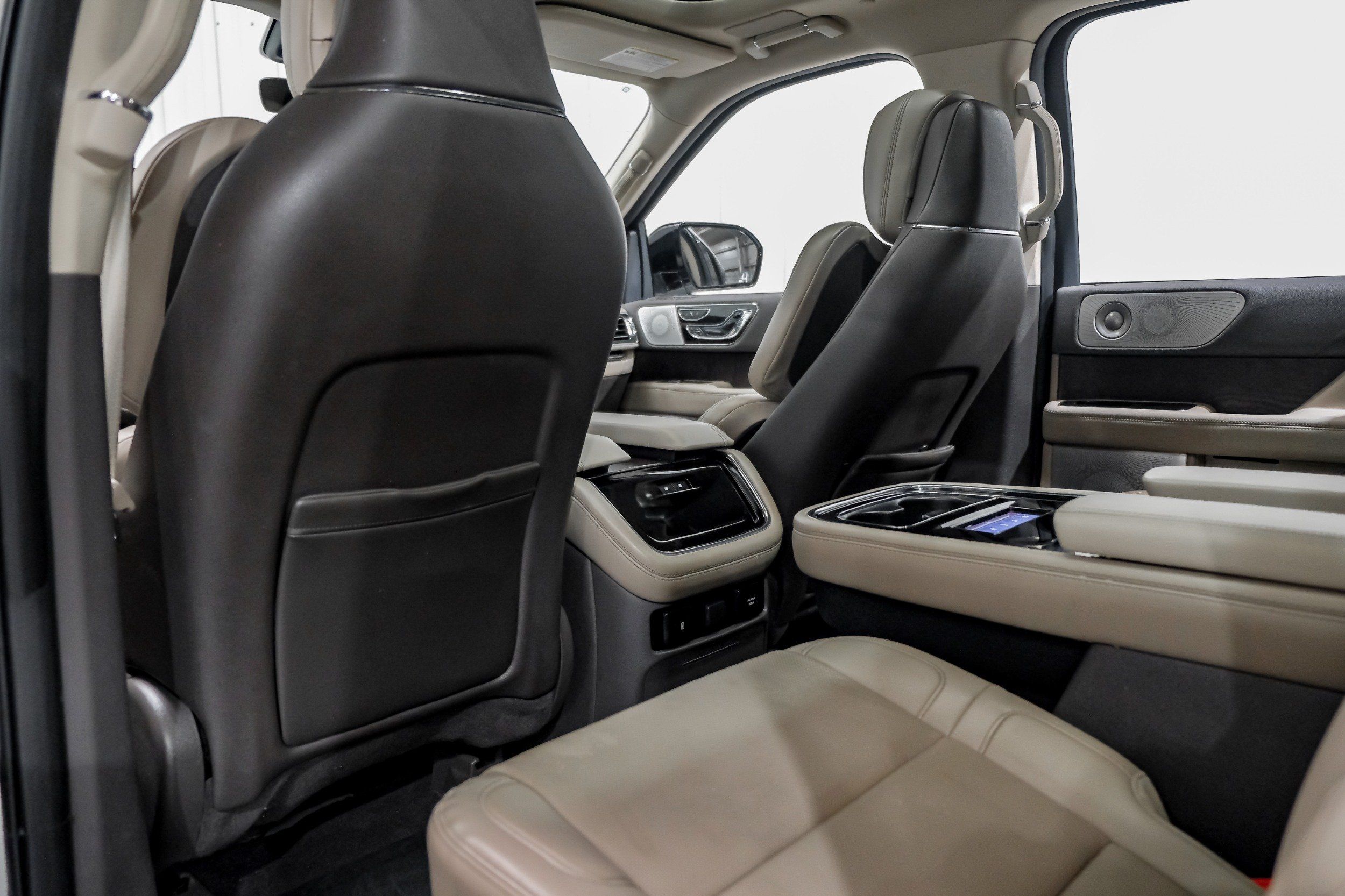 Photo 73 of 2022 Lincoln Navigator L Reserve for sale in Katy, TX