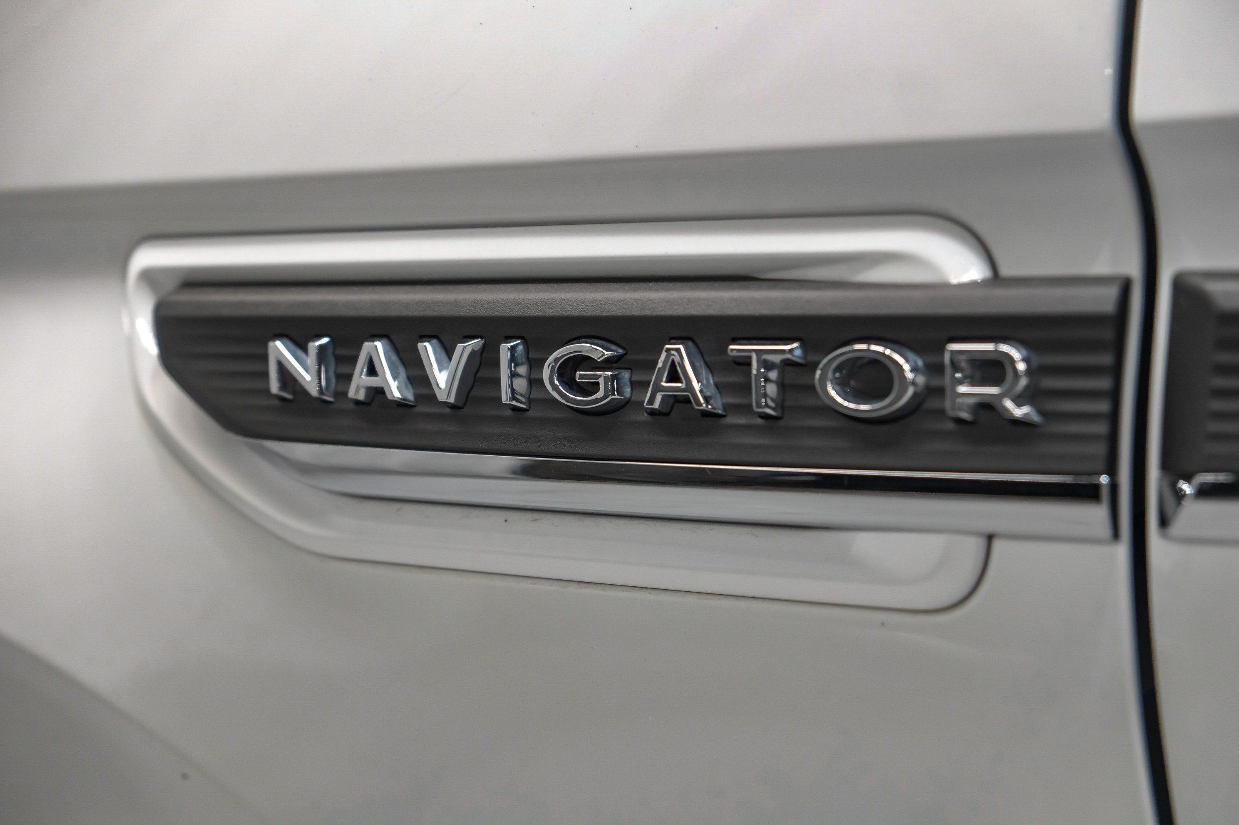 Photo 107 of 2022 Lincoln Navigator L Reserve for sale in Katy, TX