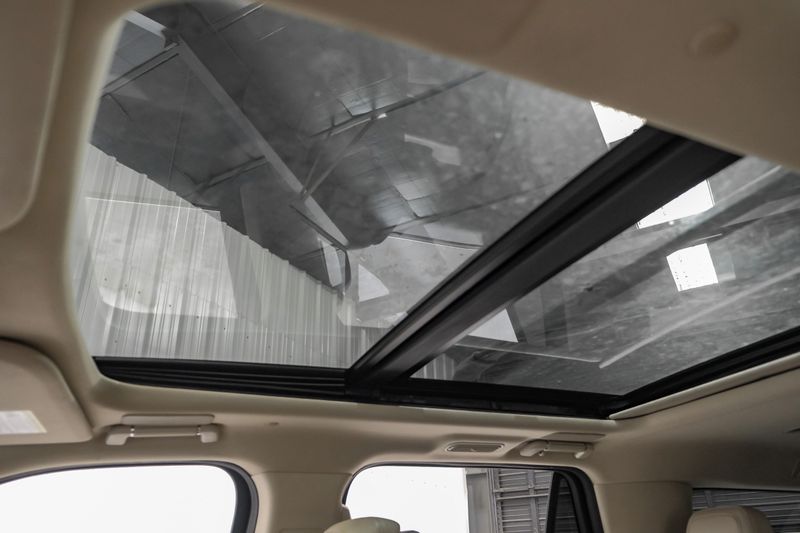 Photo 44 of 2022 Lincoln Navigator L Reserve for sale in Katy, TX
