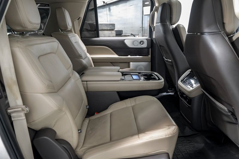 Photo 66 of 2022 Lincoln Navigator L Reserve for sale in Katy, TX