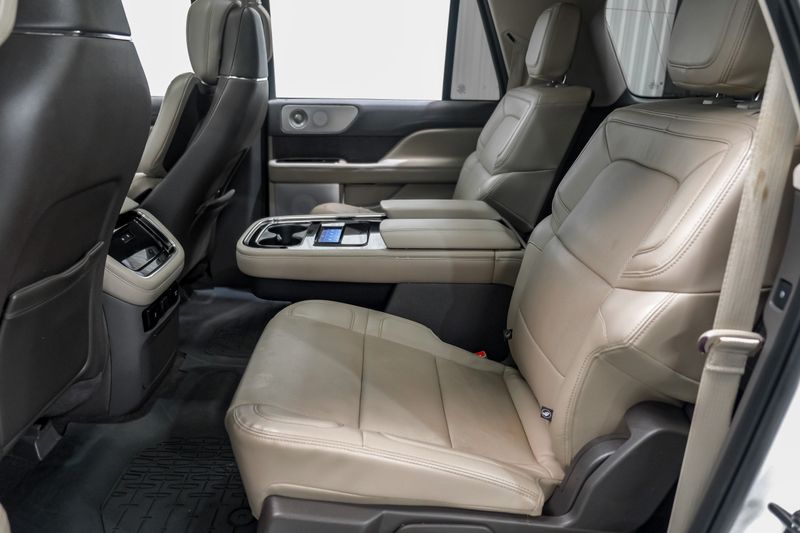 Photo 76 of 2022 Lincoln Navigator L Reserve for sale in Katy, TX