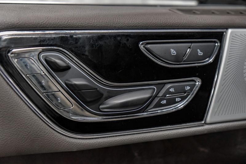 Photo 92 of 2022 Lincoln Navigator L Reserve for sale in Katy, TX