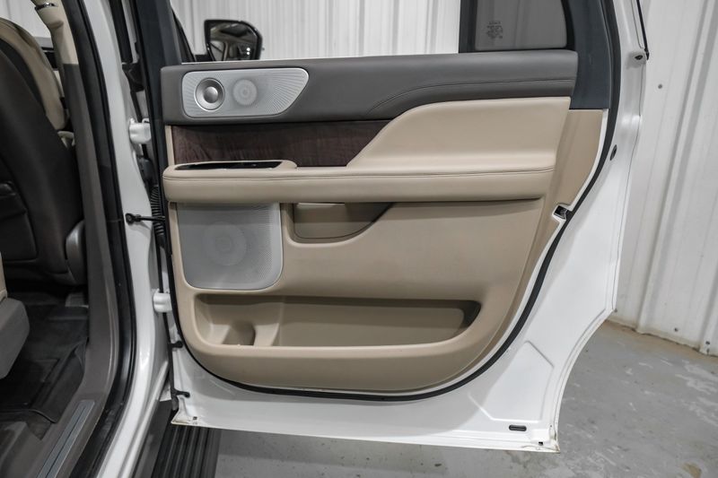Photo 98 of 2022 Lincoln Navigator L Reserve for sale in Katy, TX