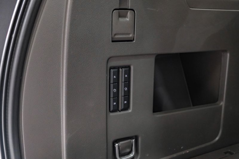 Photo 126 of 2022 Lincoln Navigator L Reserve for sale in Katy, TX