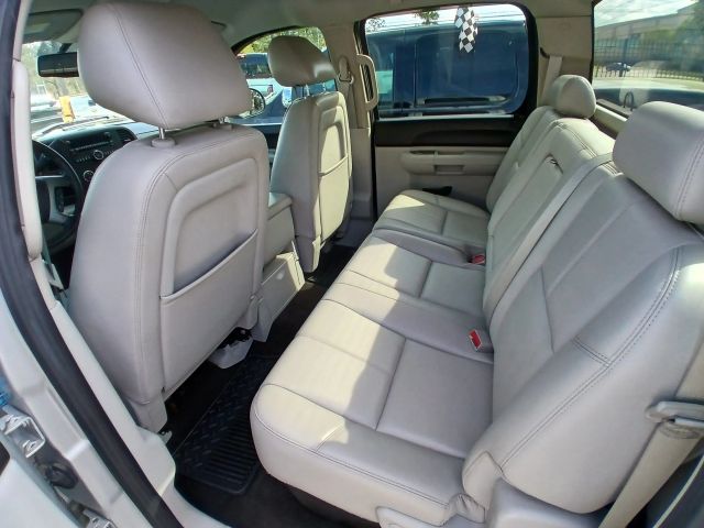 Photo 2 of 2011 Chevrolet Silverado for sale in Cypress, TX