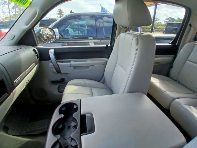 Photo 34 of 2011 Chevrolet Silverado for sale in Cypress, TX