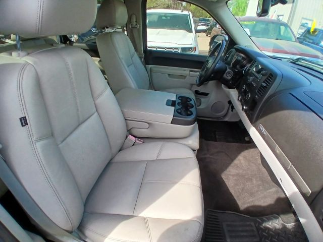 Photo 46 of 2011 Chevrolet Silverado for sale in Cypress, TX