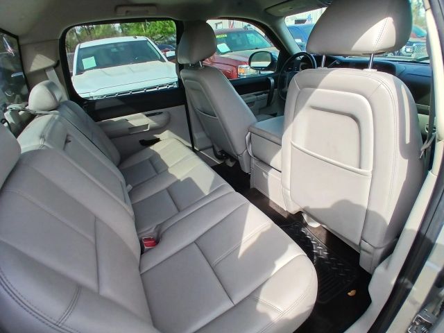 Photo 58 of 2011 Chevrolet Silverado for sale in Cypress, TX