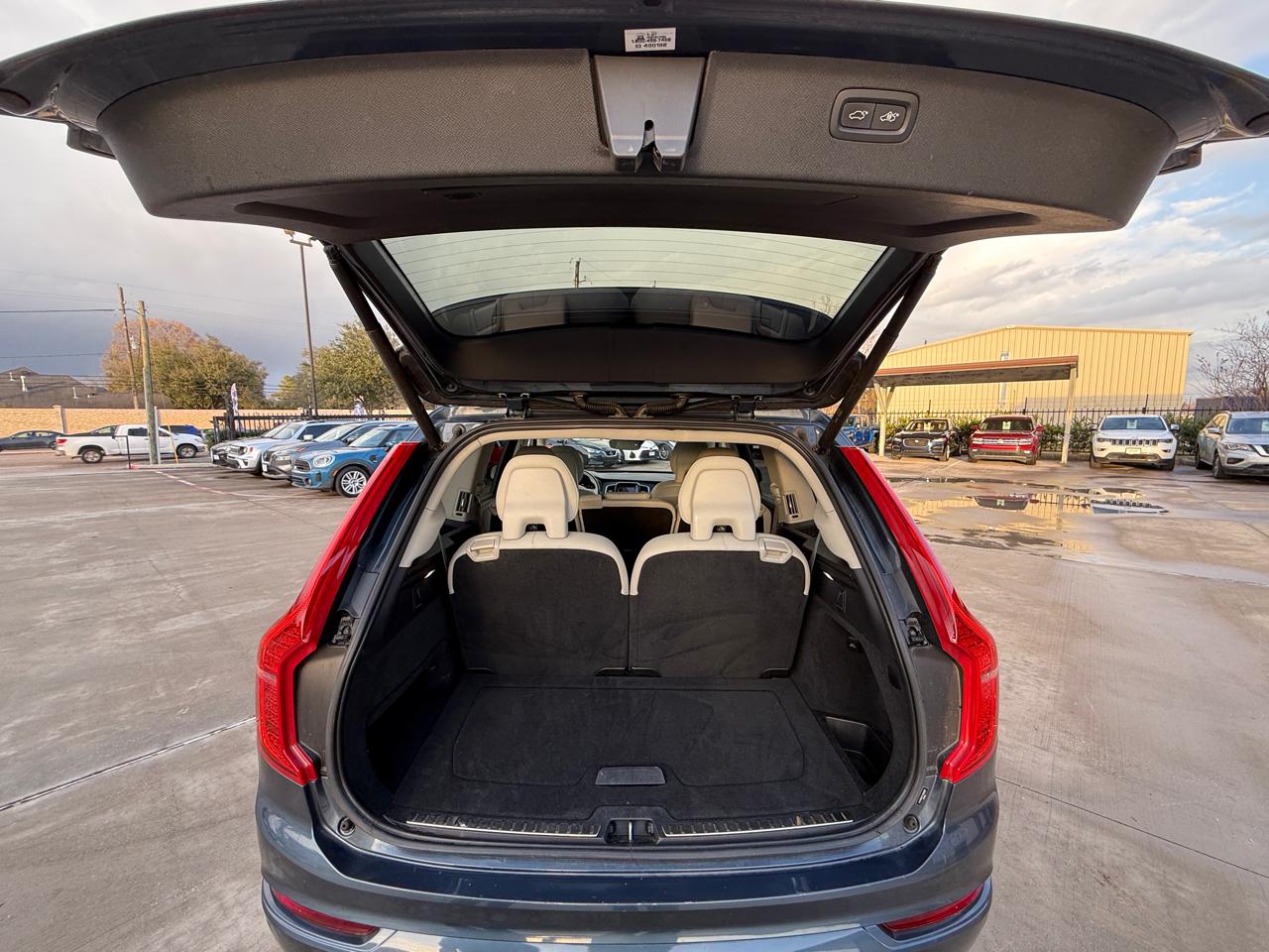 Photo 20 of 2018 Volvo Xc90 Momentum for sale in Houston, TX