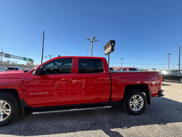 Photo 7 of 2018 Chevrolet Silverado LT for sale in Houston, TX