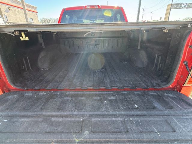 Photo 10 of 2018 Chevrolet Silverado LT for sale in Houston, TX