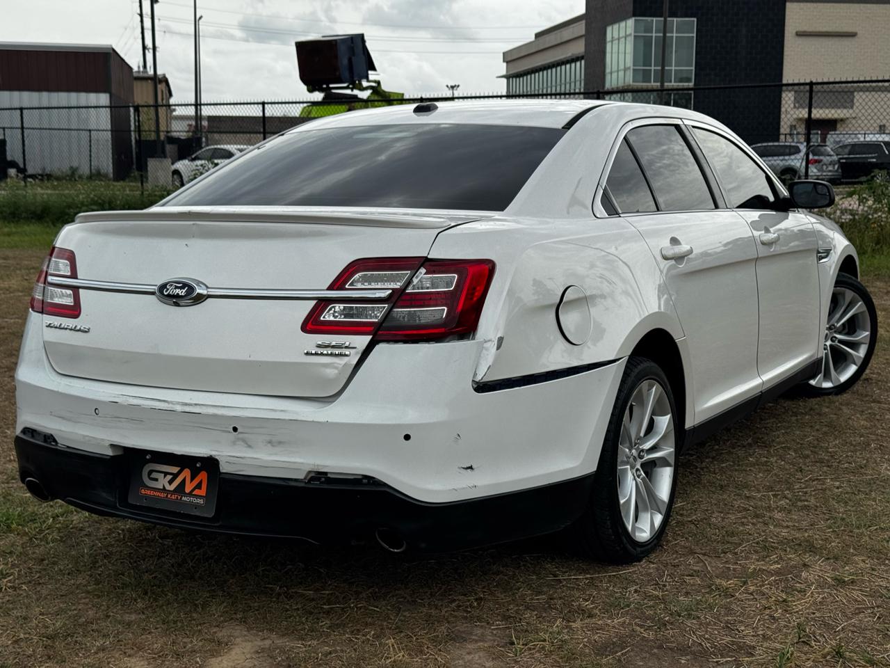 Photo 9 of 2013 Ford Taurus SEL FWD for sale in Katy, TX