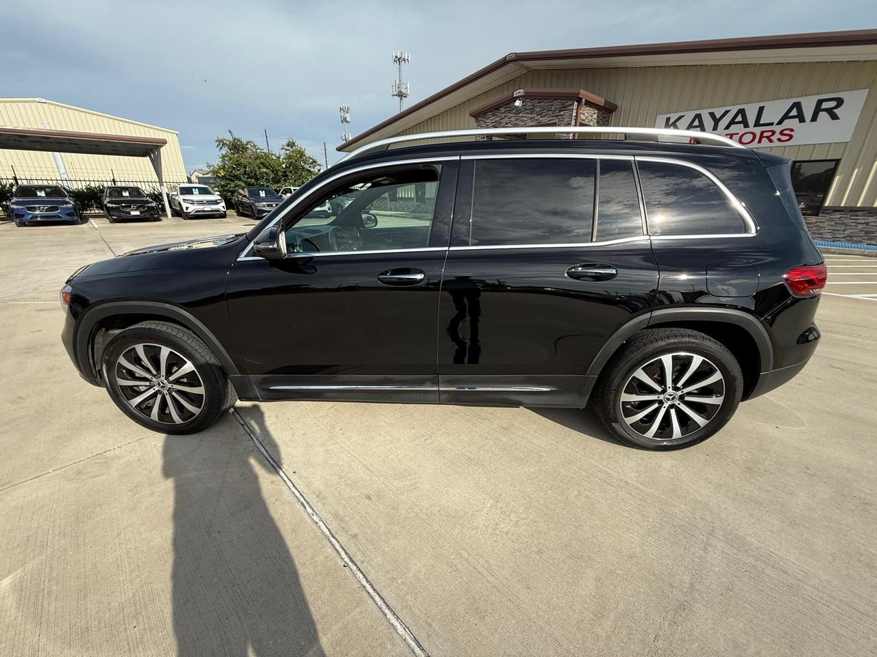 Photo 6 of 2021 Mercedes-Benz Glb-Class GLB 250 for sale in Houston, TX