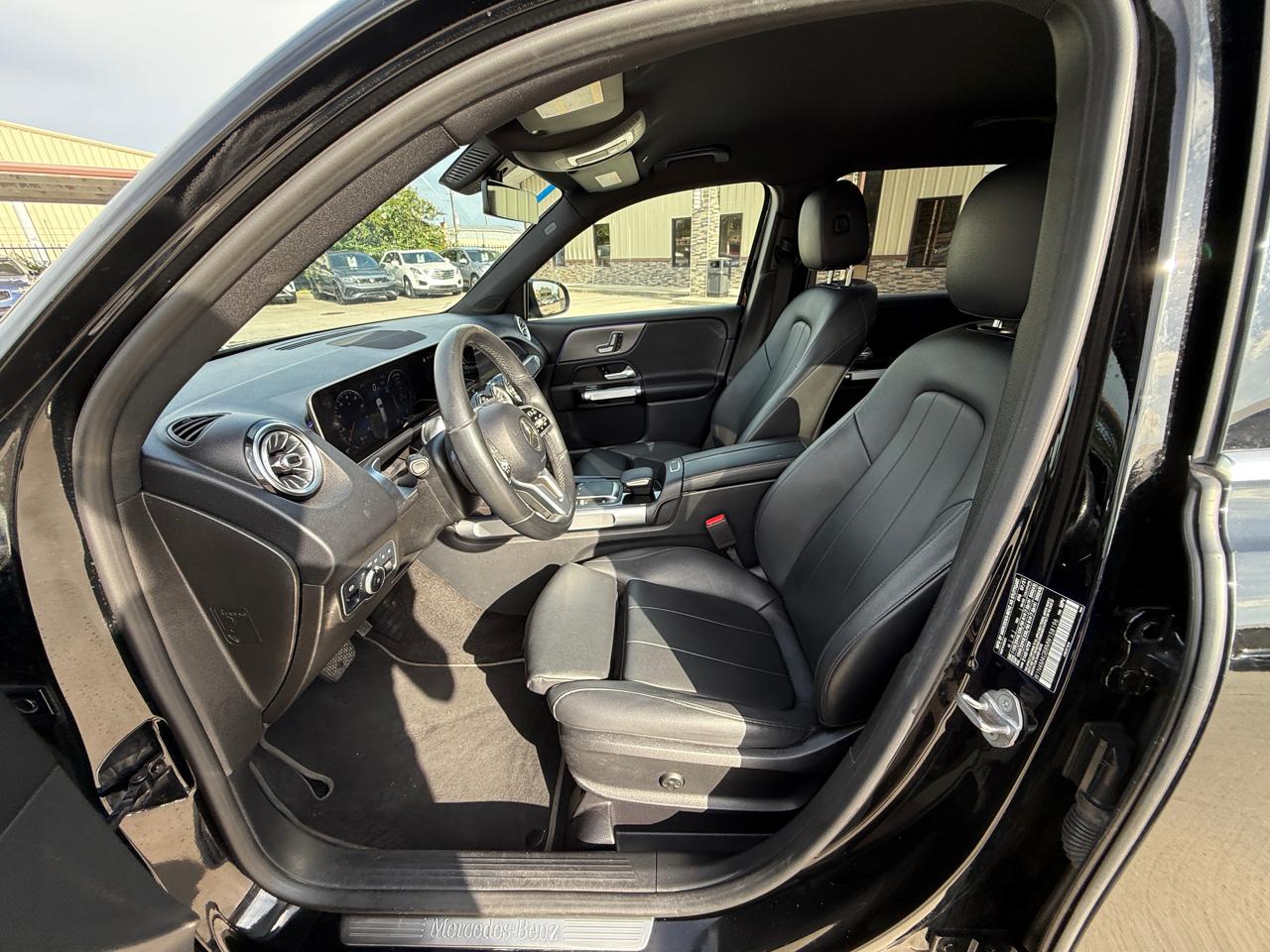Photo 16 of 2021 Mercedes-Benz Glb-Class GLB 250 for sale in Houston, TX