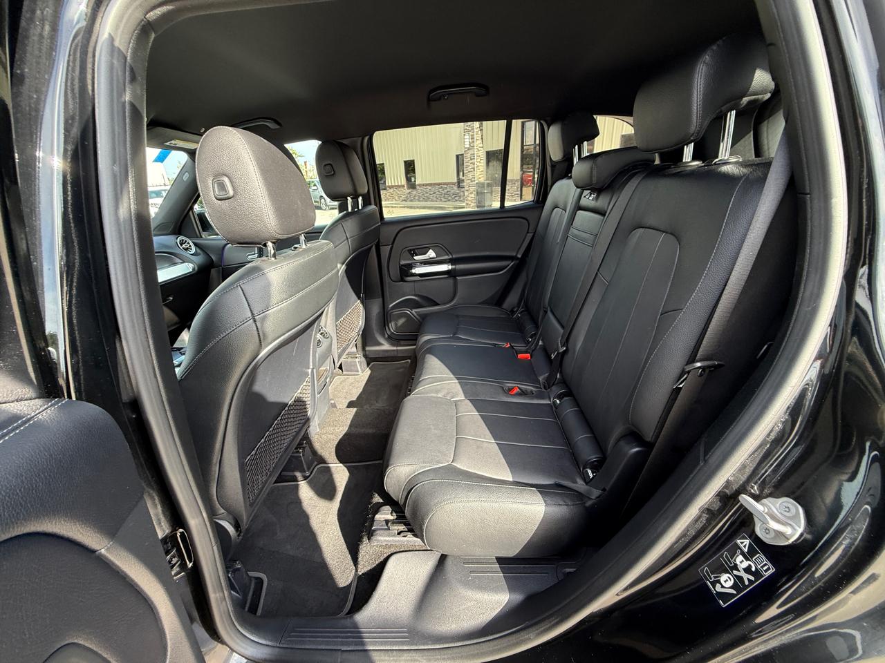 Photo 26 of 2021 Mercedes-Benz Glb-Class GLB 250 for sale in Houston, TX