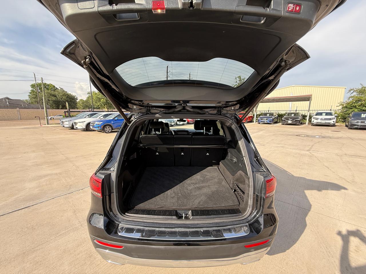 Photo 33 of 2021 Mercedes-Benz Glb-Class GLB 250 for sale in Houston, TX