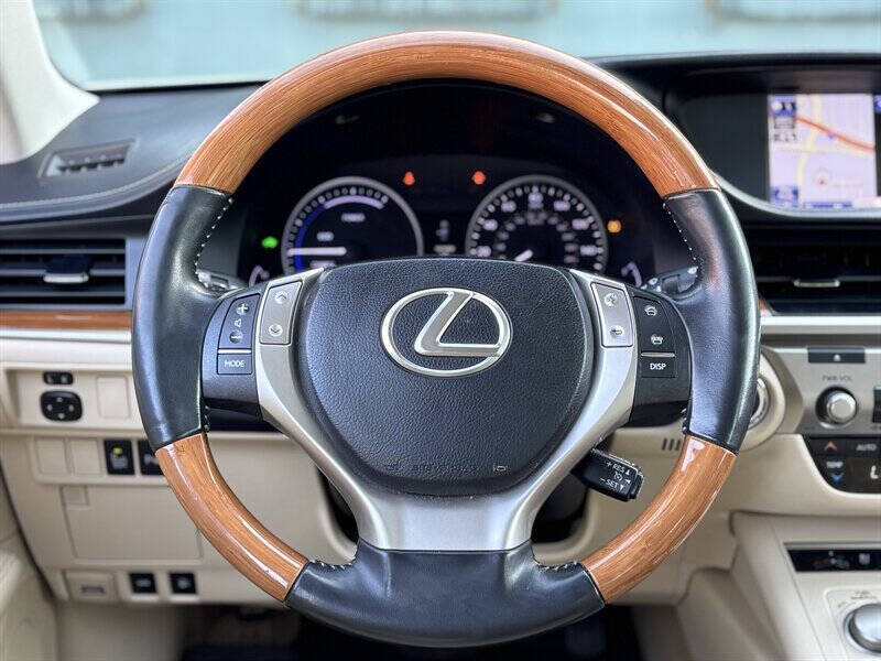 Photo 13 of 2013 Lexus Es 300h for sale in Cypress, TX