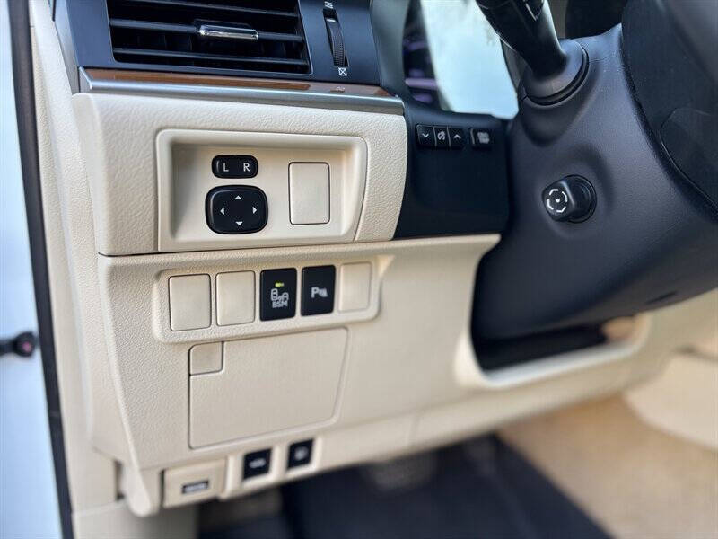 Photo 17 of 2013 Lexus Es 300h for sale in Cypress, TX