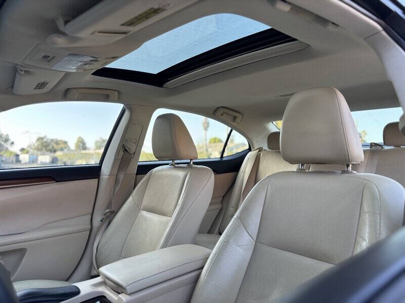 Photo 19 of 2013 Lexus Es 300h for sale in Cypress, TX
