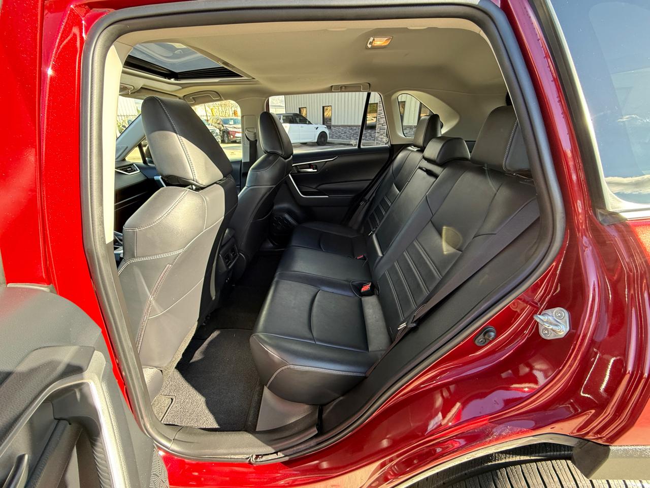 Photo 9 of 2020 Toyota Rav4 XLE for sale in Houston, TX