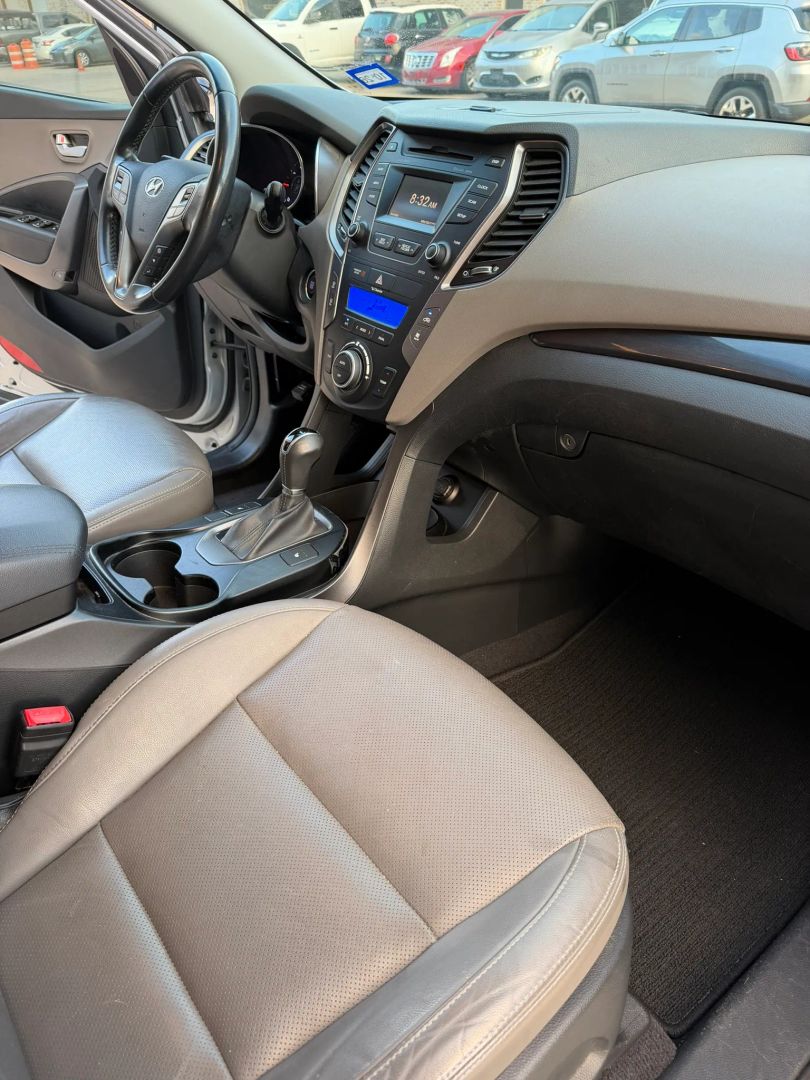 Photo 28 of 2016 Hyundai Santa Fe Wagon for sale in Katy, TX