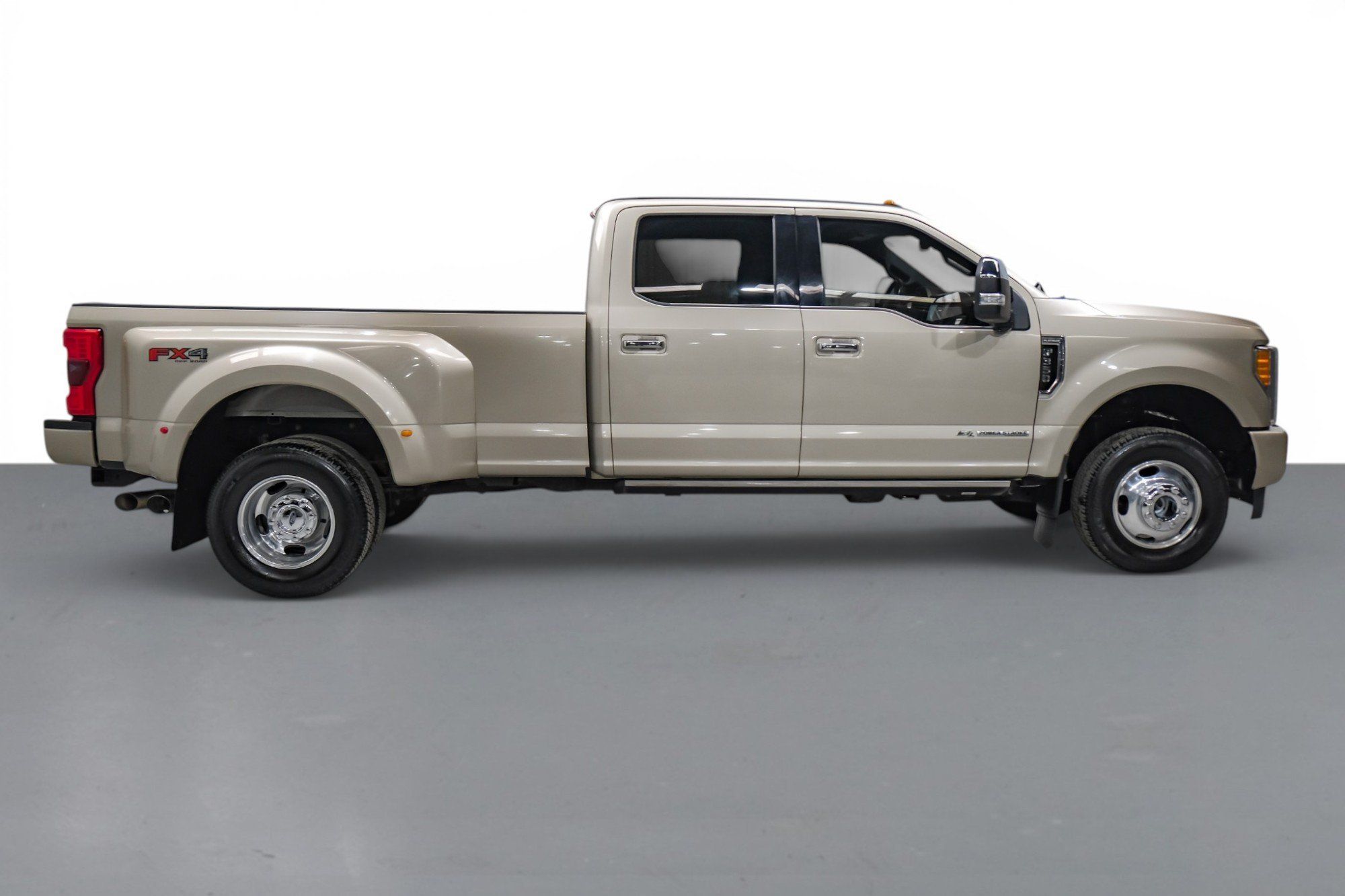 Photo 8 of 2018 Ford F-350 Super for sale in Katy, TX