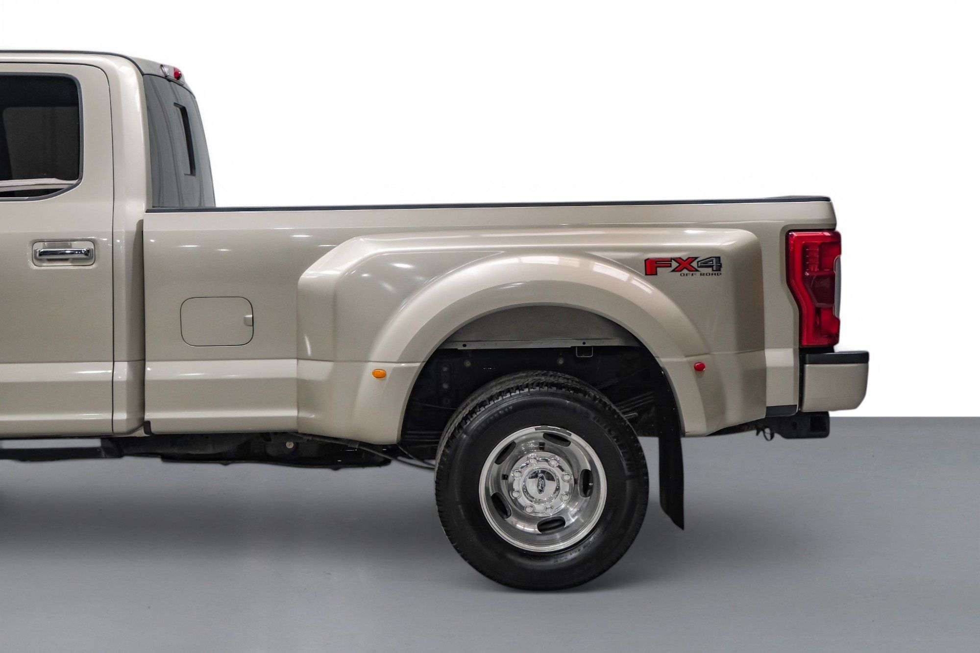 Photo 20 of 2018 Ford F-350 Super for sale in Katy, TX