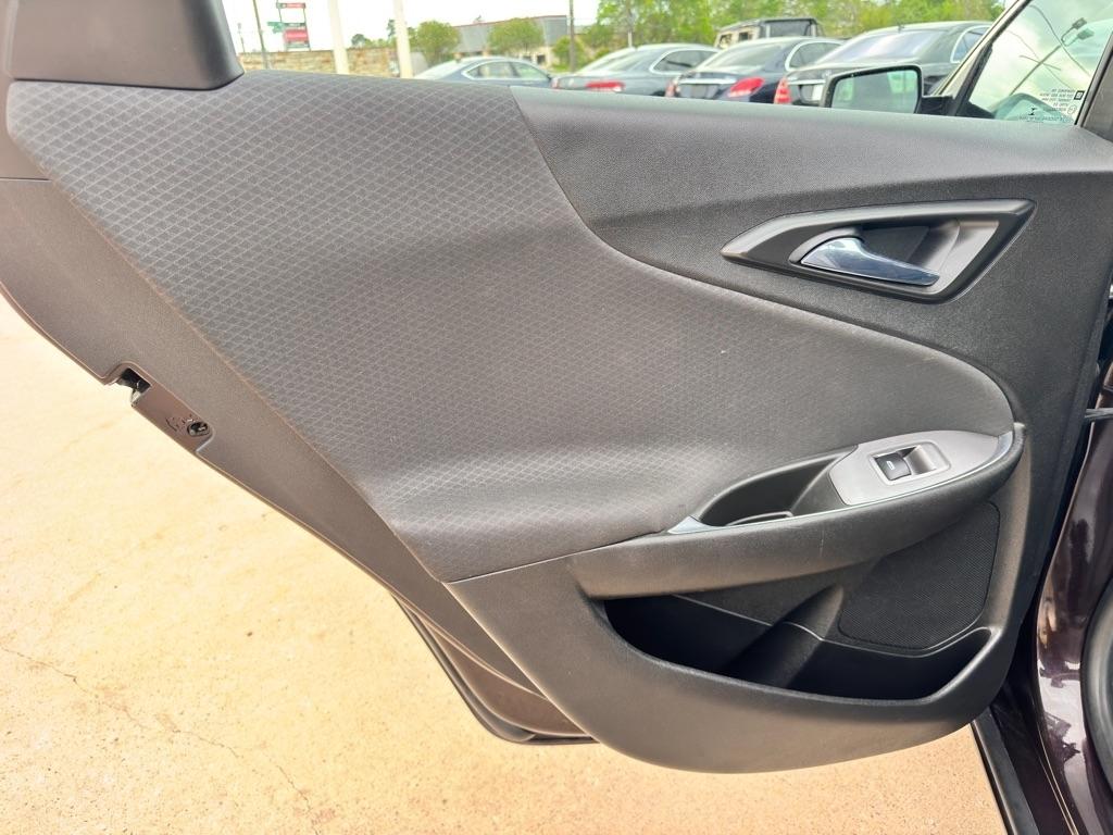 Photo 31 of 2020 Chevrolet Malibu LT for sale in Spring, TX