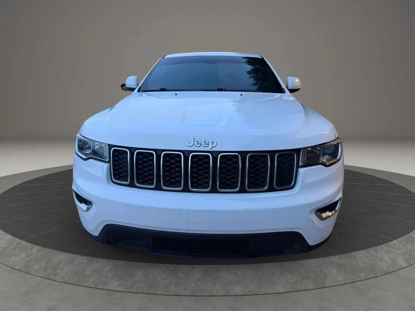 Photo 5 of 2022 Jeep Grand Cherokee Laredo, for sale in Katy, TX