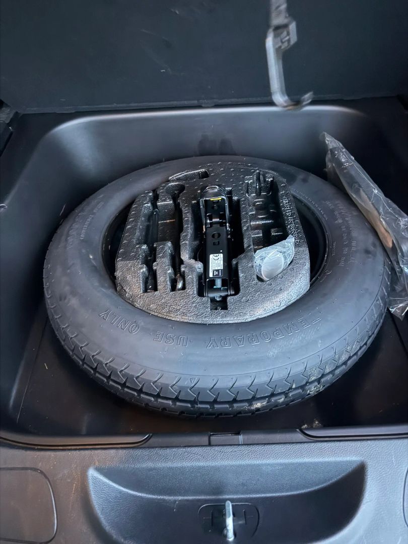 Photo 15 of 2022 Jeep Grand Cherokee Laredo, for sale in Katy, TX