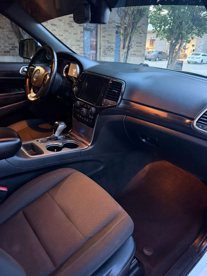 Photo 23 of 2022 Jeep Grand Cherokee Laredo, for sale in Katy, TX