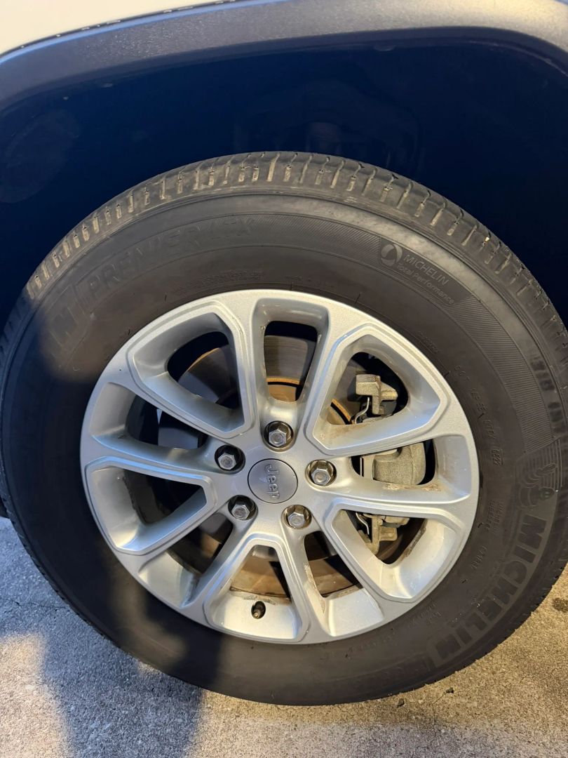 Photo 41 of 2022 Jeep Grand Cherokee Laredo, for sale in Katy, TX