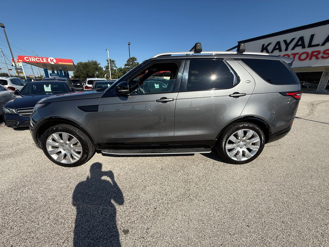 Photo 3 of 2019 Land Rover Discovery HSE Td6 for sale in Houston, TX