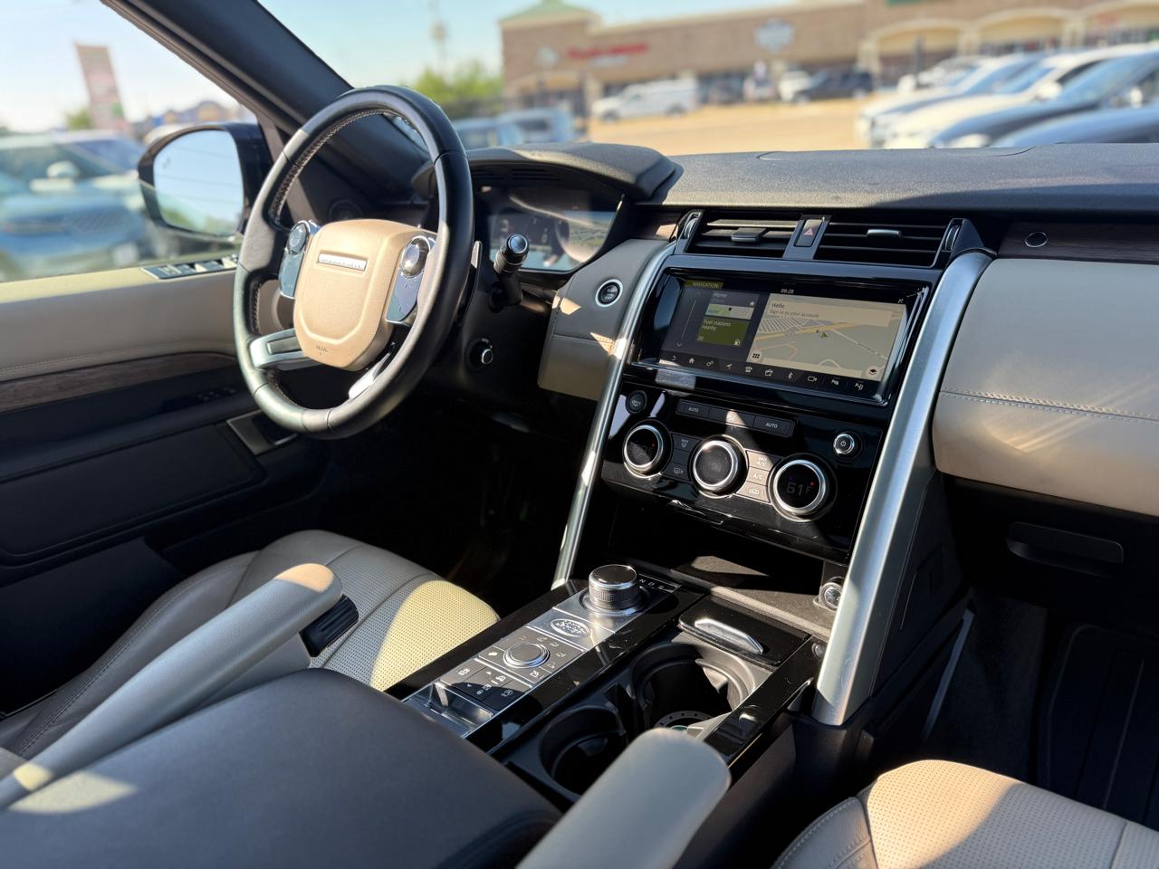 Photo 19 of 2019 Land Rover Discovery HSE Td6 for sale in Houston, TX