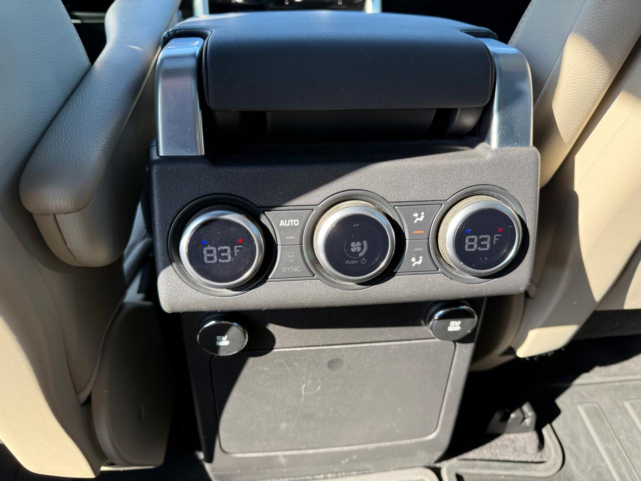 Photo 20 of 2019 Land Rover Discovery HSE Td6 for sale in Houston, TX