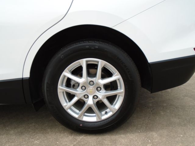 Photo 11 of 2022 Chevrolet Equinox for sale in Houston, TX