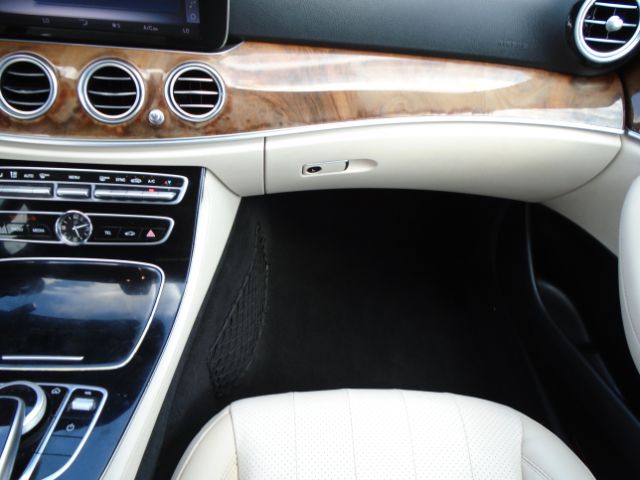 Photo 15 of 2017 Mercedes-Benz E-Class for sale in Houston, TX