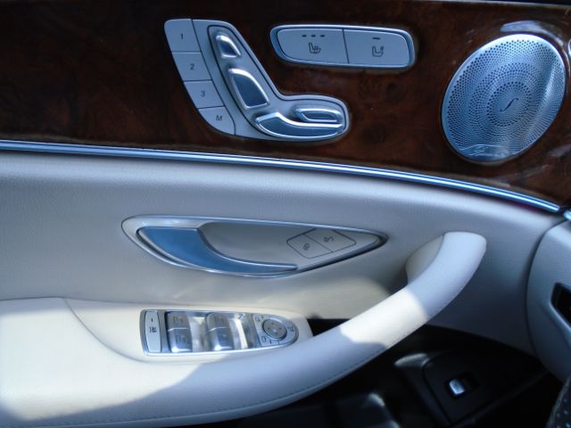 Photo 22 of 2017 Mercedes-Benz E-Class for sale in Houston, TX
